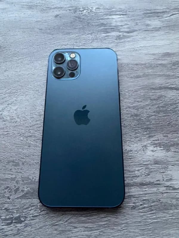 iPhone 12 Pro на 128 цена 500 лари — Батуми — 500 ₾