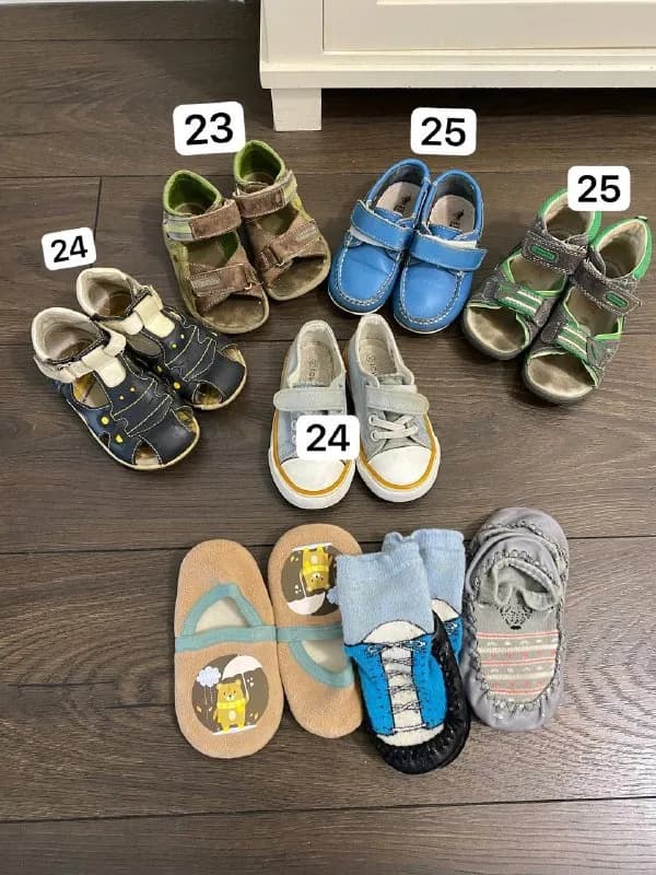 23,24,25, плюс домашние тапочки, 20 лари за все — Тбилиси — 20 ₾