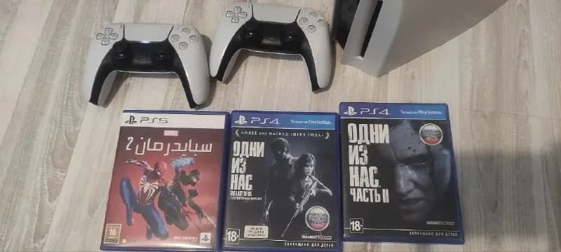 PlayStation 5 Disc Edition (ревизия CFI-1108A) в отличном состоянии, работает без нареканий. Консол — Тбилиси — 1 400 ₾
