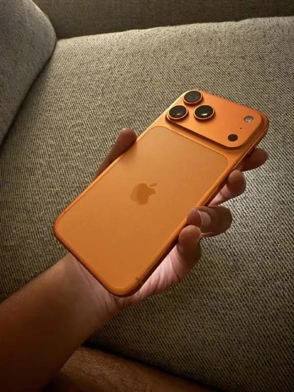 iPhone 17 pro max на 512 гб — Тбилиси — 2 500 ₾