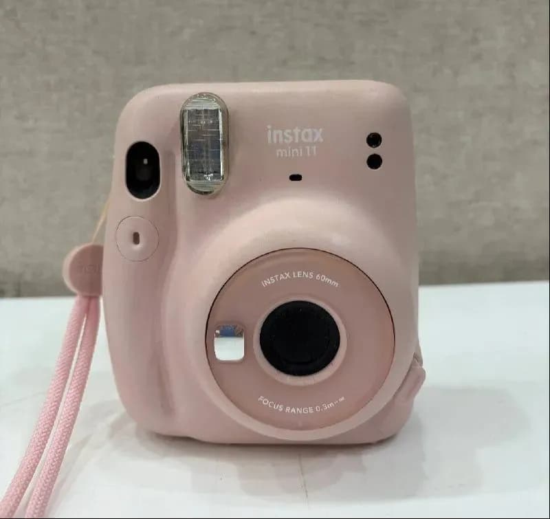 Fujifilm Instax Mini 11 — Батуми — 150 ₾