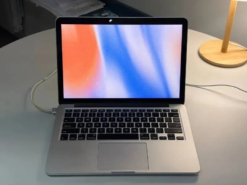 MacBook Pro (Retina, 13-inch, Early 2015) в базовой конфигурации. — Батуми — 375 ₾