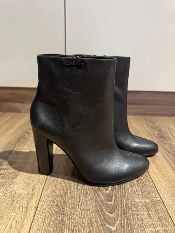 Calvin Klein кожа р. 37 — Батуми — 150 ₾
