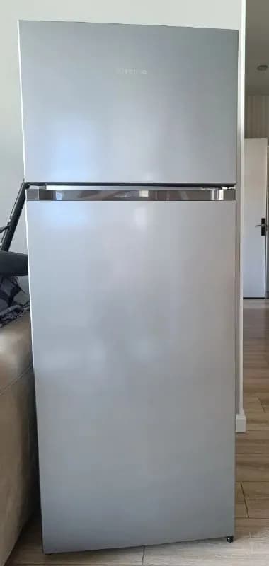 Холодильник Hisense двухкамерный — Батуми — 450 ₾