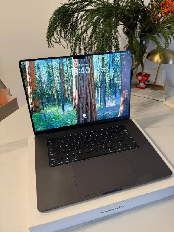 MacBook Pro 16» M3 Pro (ноябрь 2023) — Тбилиси — 2 200 $