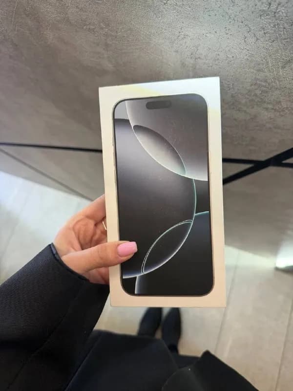 apple iphone 16 pro max 256 white titanium — Тбилиси — 2 800 ₾