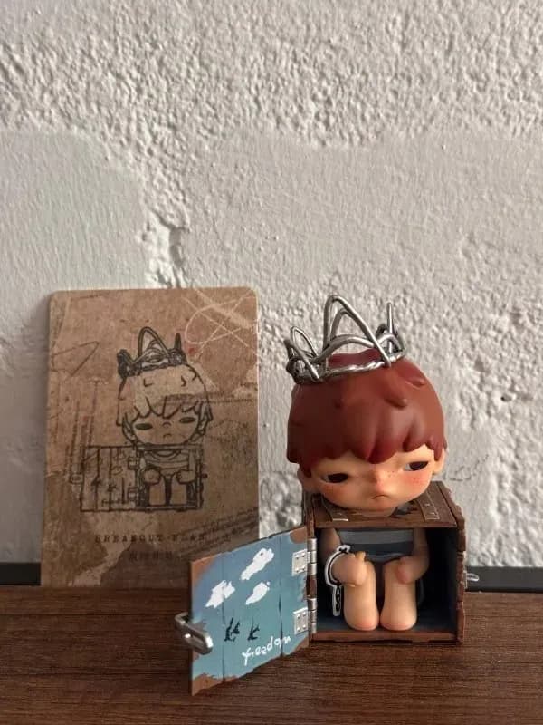 1. фигурка/игрушка Pop MART Hirono — 35 лари — Тбилиси — 25 ₾