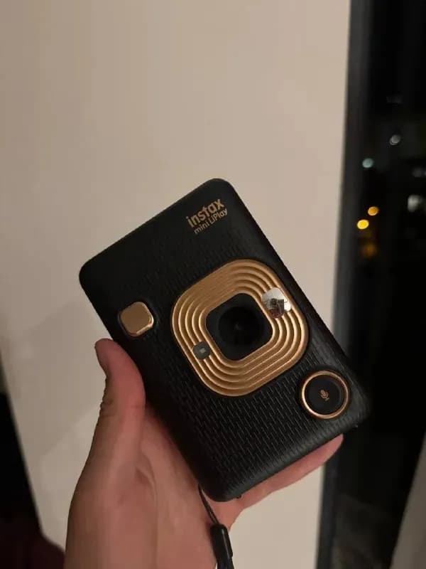 Instax mini LiPlay — Тбилиси — 400 ₾