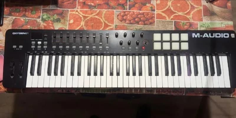 Синтезатор m-audio oxygen61 — Тбилиси — 400 ₾