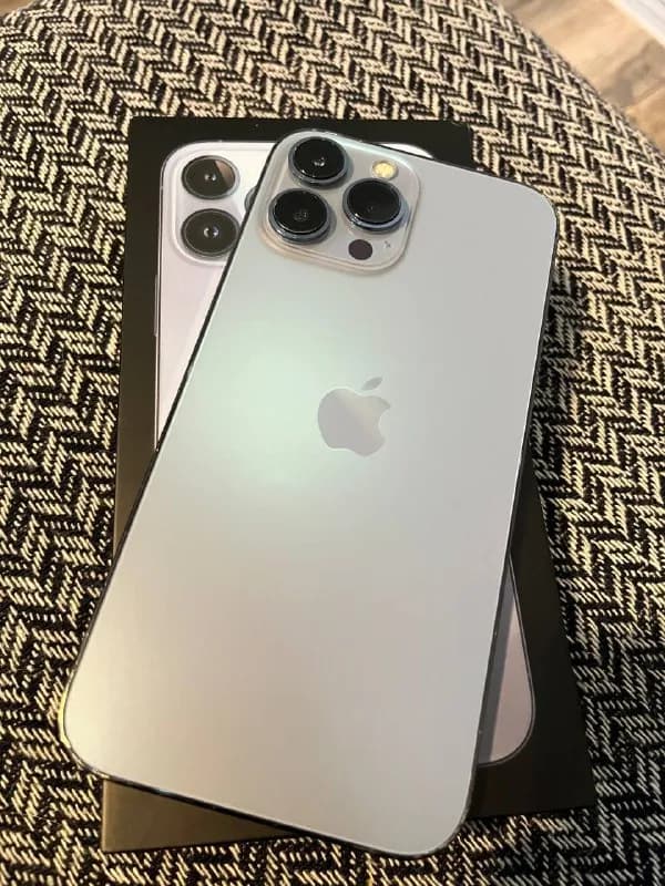 iPhone 13 256gb Pro Max, цвет Sierra Blue. — Батуми — 850 ₾