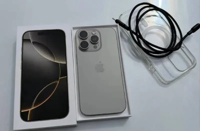 iPhone 16 Pro 128 ГБ, стандартная SIM-карта + eSIM. В хорошем состоянии. Нераспакованный. Заряд бата — Тбилиси — 1 950 ₾