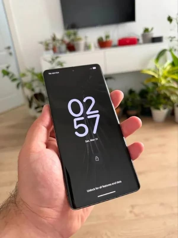 Google Pixel 7 Pro, работает идеально, на вид очень хороший! Черный — Тбилиси — 600 ₾