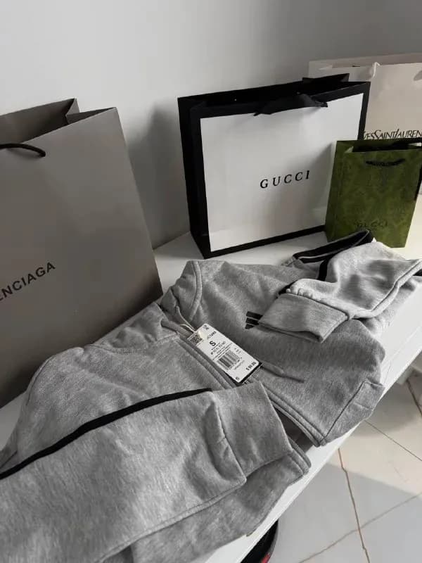 Adidas, размер S — Батуми — 160 ₾