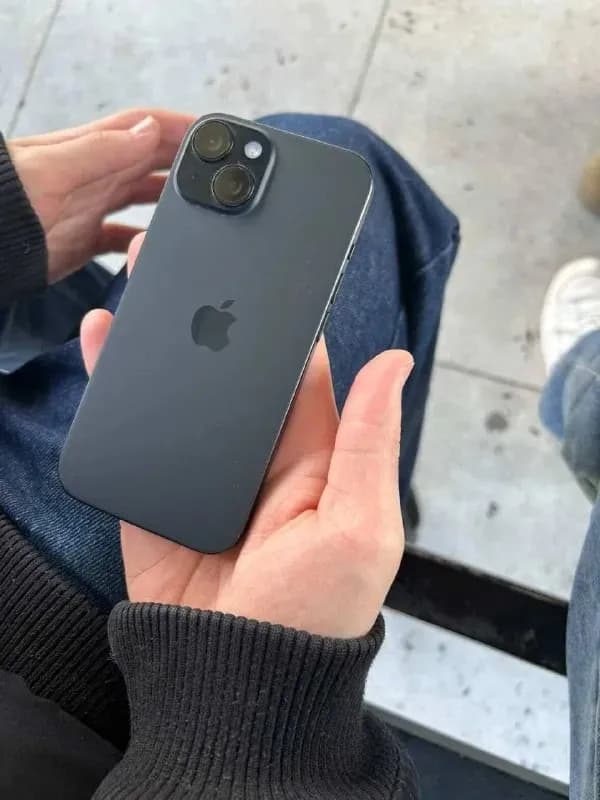 Iphone 15 — Батуми — 1 400 ₾