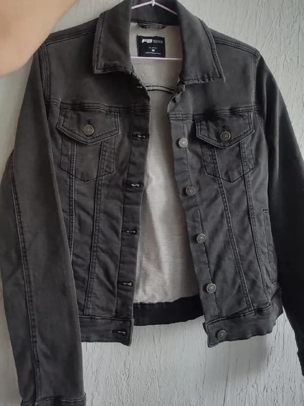 Джинсовки, размер M — Батуми — 38 ₾