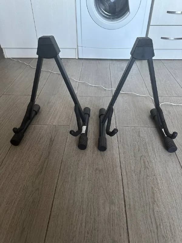 Стойки для гитары — Батуми — 15 ₾