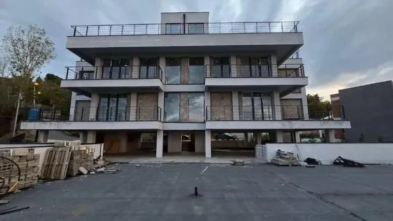 6 этажей в Тбилиси — Тбилиси — 2 000 000 $