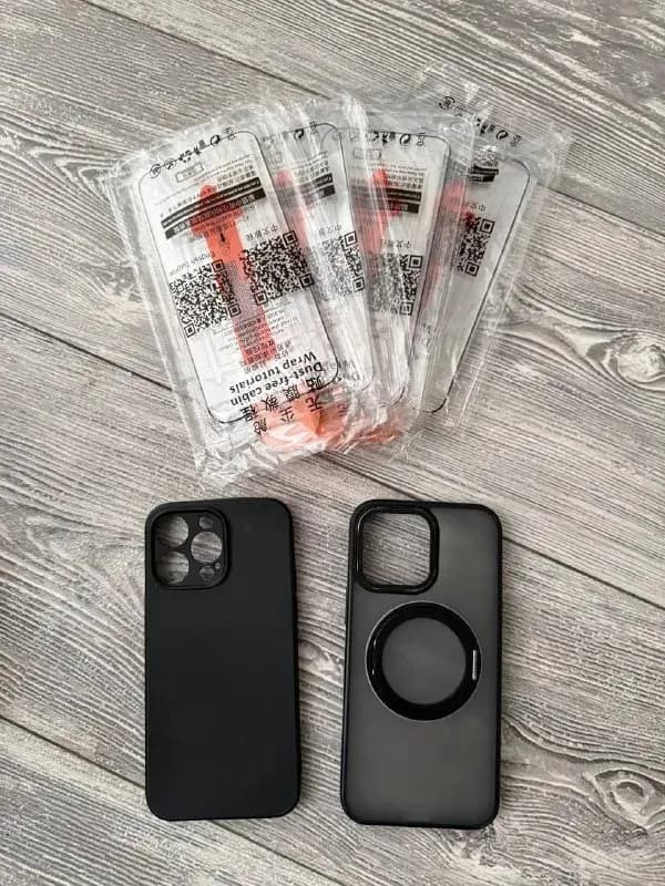 20 GEL для iPhone 14 Pro Max 2 чехла и 4 защитных стекла. — Батуми — 20 ₾