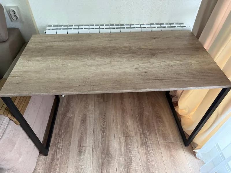 Стол 120 на 60 см — Батуми — 150 ₾