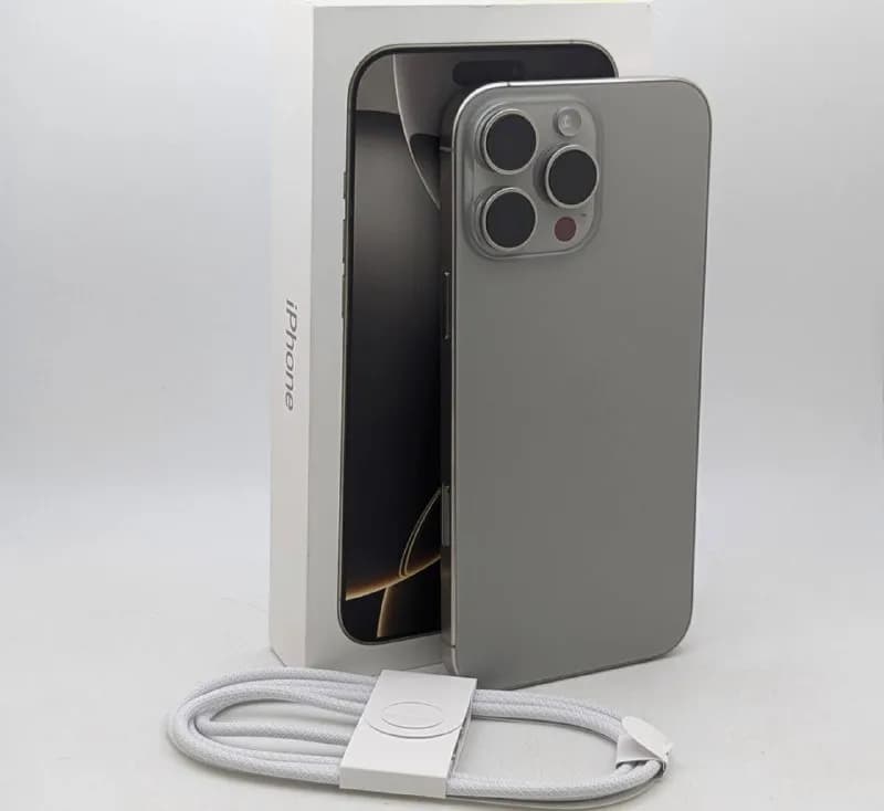 iPhone 16 Pro Max 256 ГБ, SIM-карта в комплекте. В идеальном состоянии. Нераспакованный. Заряд батар — Тбилиси — 2 250 ₾