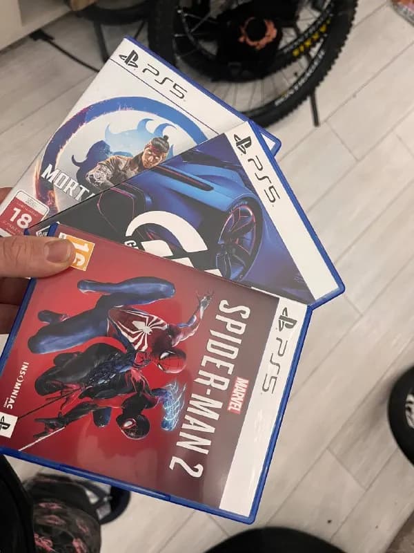 3 диска PS5 — Батуми — 200 ₾