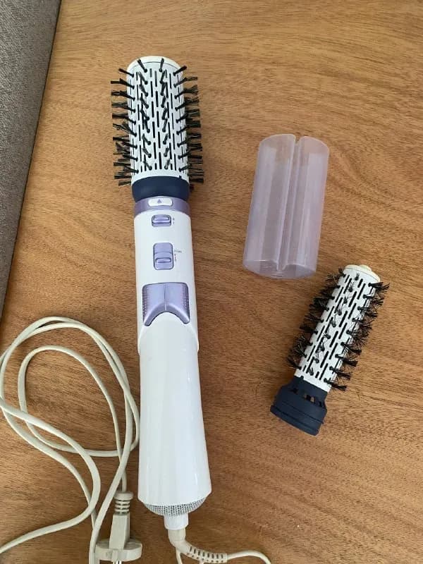 Фен-расческа Philips — Батуми — 30 ₾