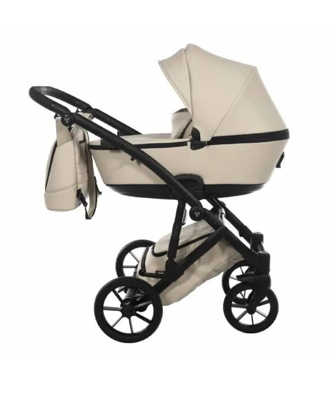Junama Space Eco 3 в 1 (кож зам) — Батуми — 2 700 ₾