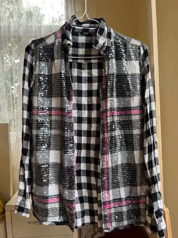 Рубашка Guess размер S — Батуми — 20 ₾
