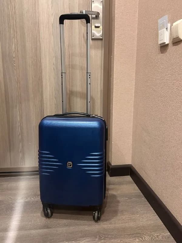 2 чемодана для ручной клади — Батуми — 70 ₾