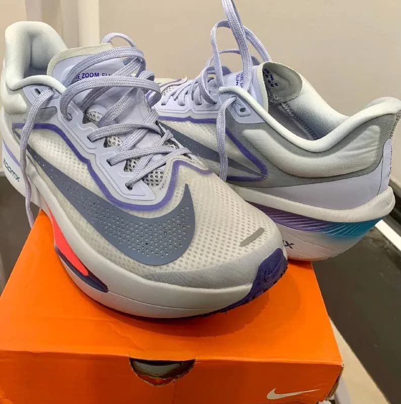 Nike, размер 44, 28 см. Одевались два раза, не подошел размер.Цена 90 лар. — Батуми — 90 ₾