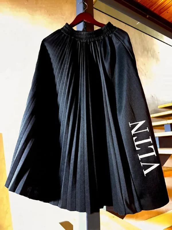 Черная юбка VLTN размер S — Тбилиси — 25 ₾