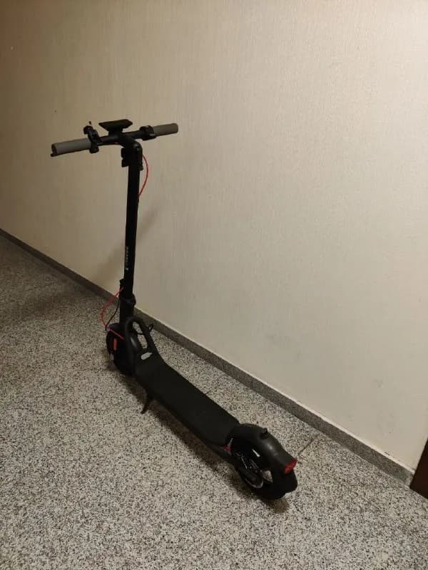 NAVEE Electric Scooter V50 — Батуми — 850 ₾