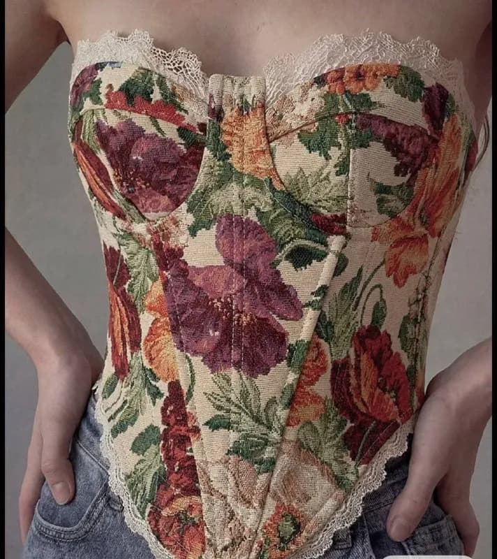 Корсет и рубашка новые — Батуми — 30 ₾