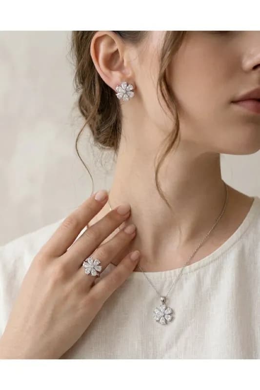 Серебряный комплект 925 пробы — Батуми — 200 ₾