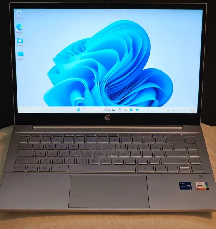 HP Pavilion 14 Laptop 14-dv0065st — 11th Gen Core i5-1135G7 with Iris Xe Graphics, 256GB SSD, 8GB RA — Тбилиси — 850 800 ₾