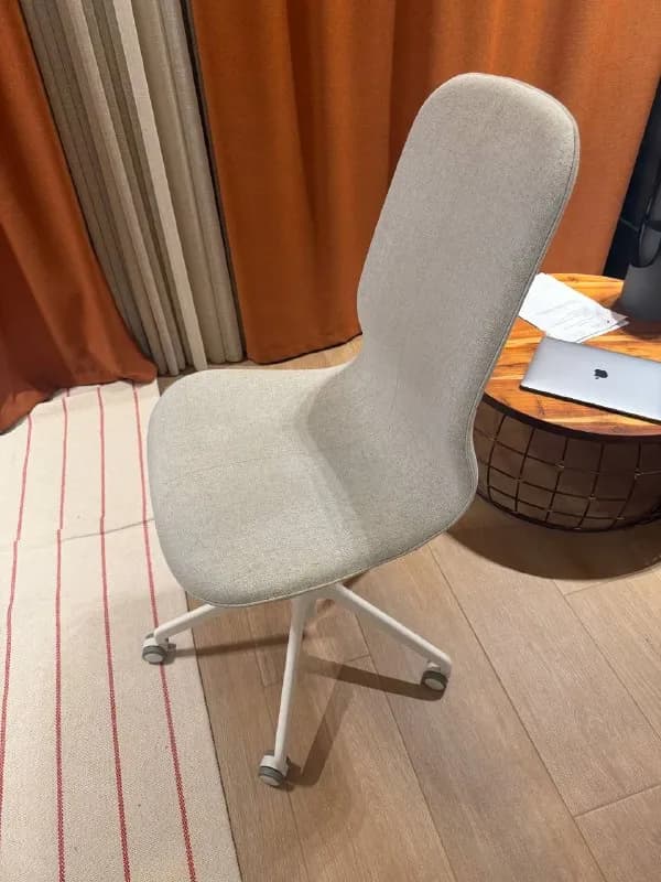 IKEA), модель Langfjall — 450 лари. Заказывал из Турции, отличное состояние. — Тбилиси — 450 ₾