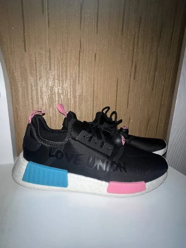 Adidas Originals NMD R1, без коробки — Тбилиси — 250 ₾