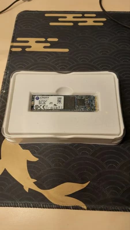 SSD 128GB M.2 Kingston 2280 — Тбилиси — 50 ₾