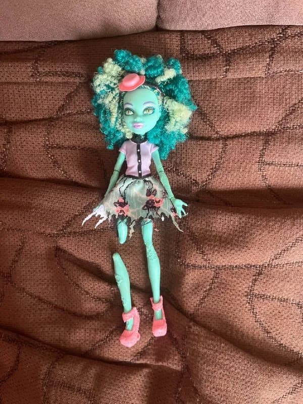 Куклы Monster High и Ever after High — Тбилиси