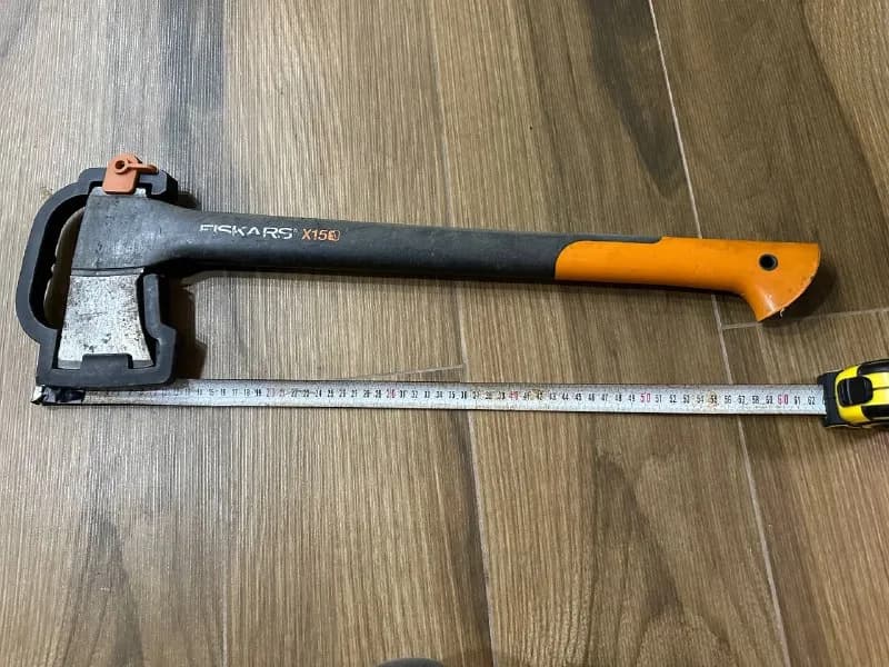 Топор Fiskars X15 — Батуми — 100 ₾