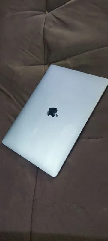 Macbook air m[телефон] лари. — Тбилиси