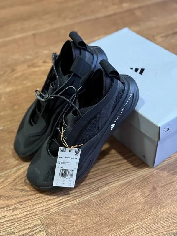 Adidas — Тбилиси — 230 ₾