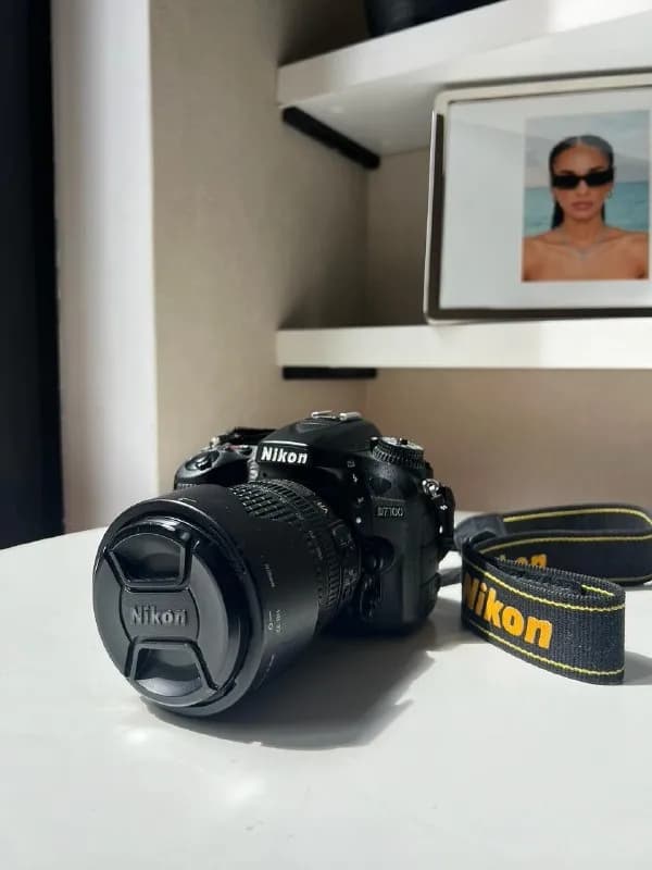 Nikon D7100 + объектив AF-S 18–105mm — Тбилиси — 350 $