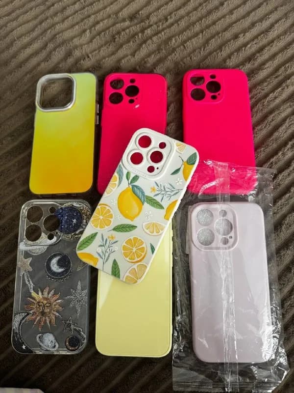 Чехлы на iPhone 15 Pro — Батуми — 3 ₾