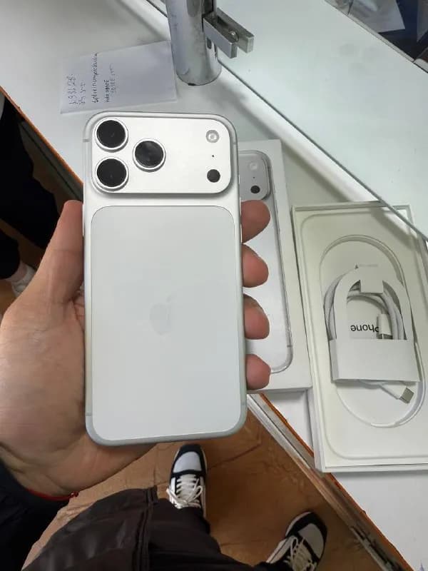 iPhone 17 Pro Max — Батуми — 4 000 ₾