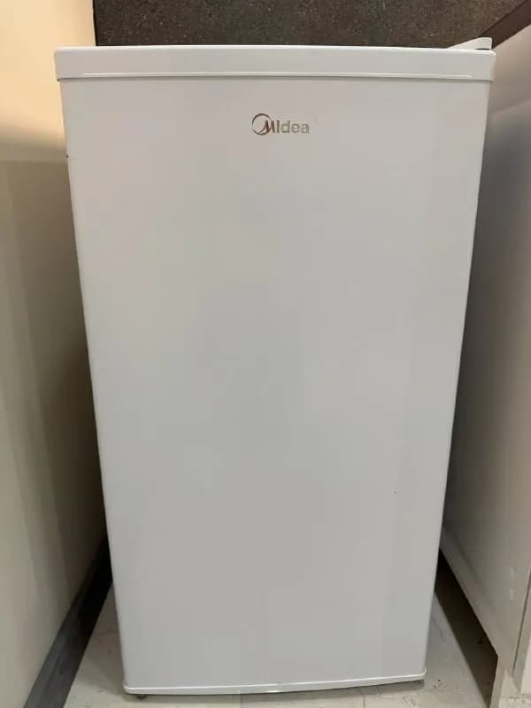 Холодильники Midea — Батуми — 120 ₾