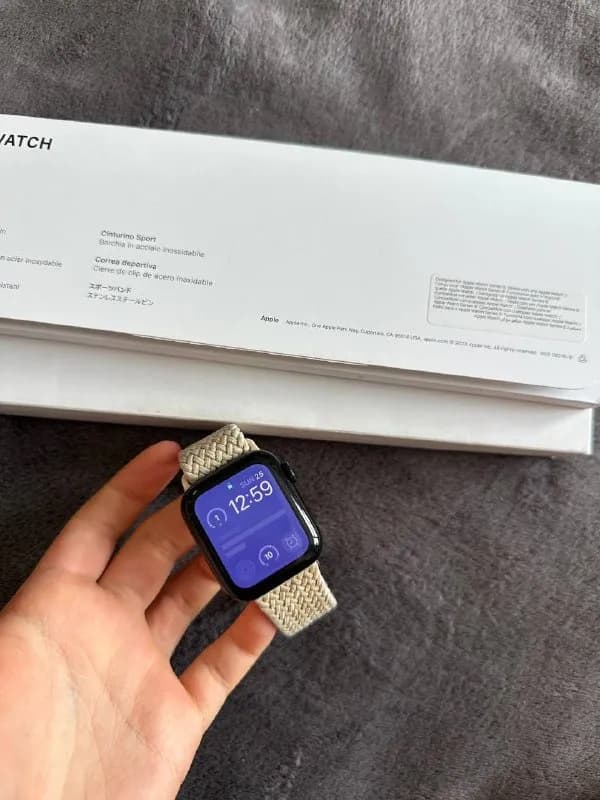 Apple Watch SE 2, покупались в Zoommer, есть гарантия — Батуми — 400 ₾