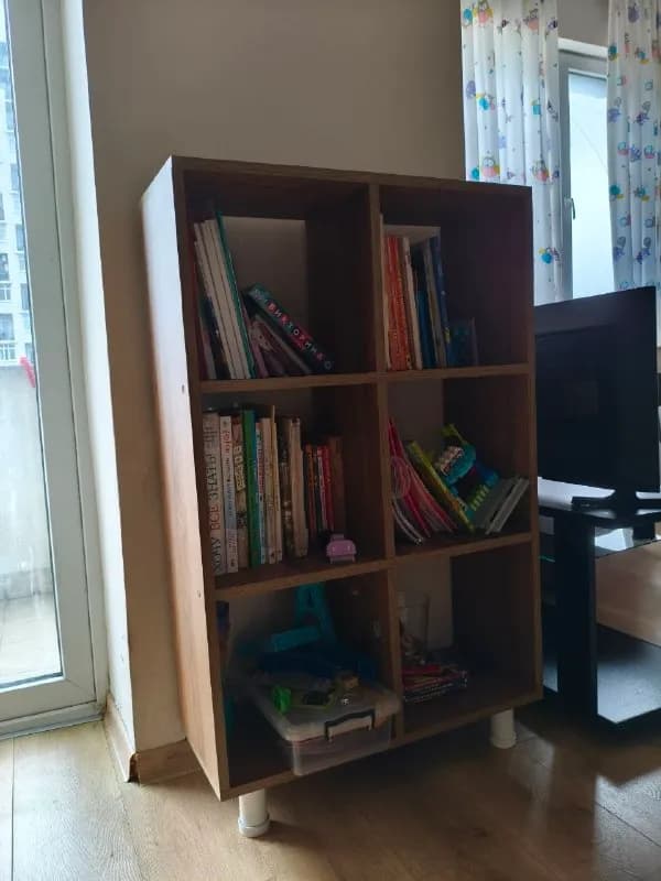 Стеллаж книжный — Батуми — 150 ₾
