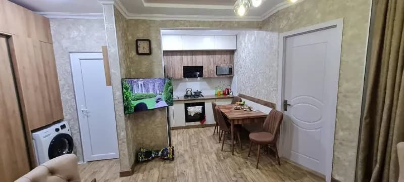 162 — Батуми — 700 $