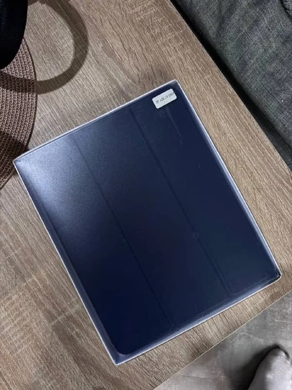 Новый чехол книжка на iPad Air 13» 2024 — Батуми — 30 ₾